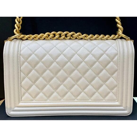 CHANEL Purse Medium Boy Chanel Chain Shoulder Bag Pearl White Quilted + Receipt - Picture 7 of 12